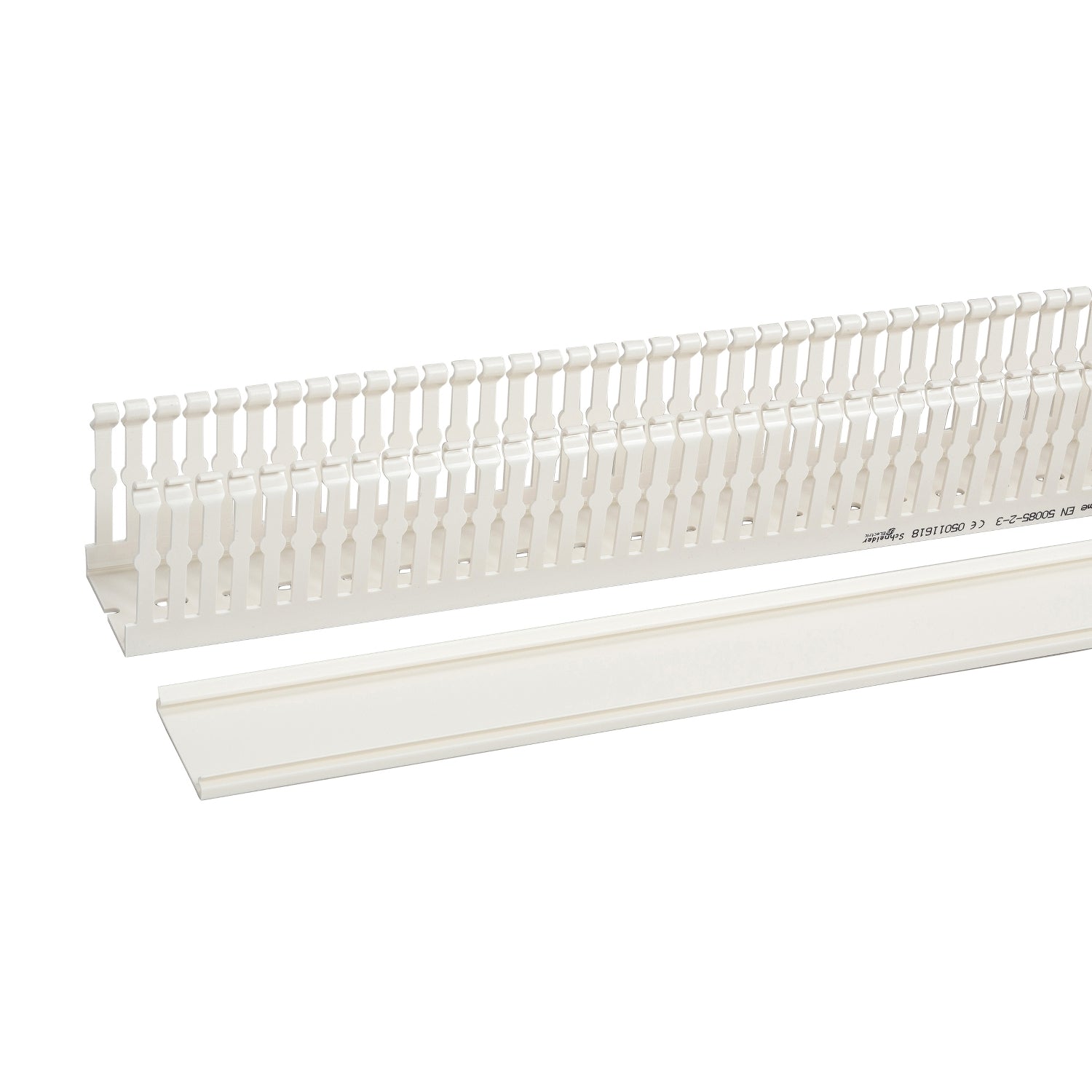 SNR LVS04267 Goulotte 80x60 V L2000