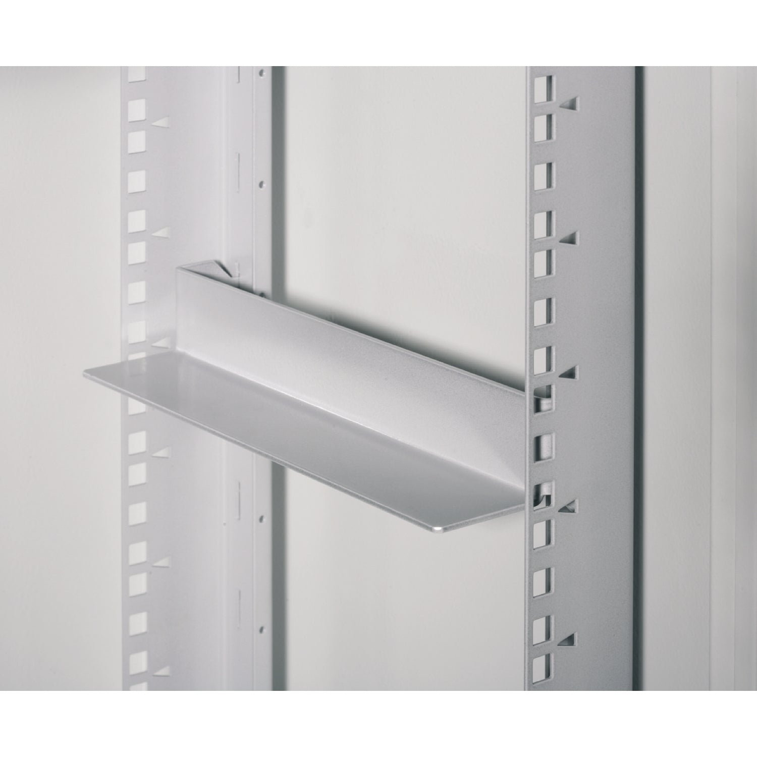 SNR NSYGF200OPB Equerre support L 200mm entre 19''